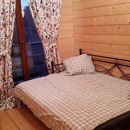 Au Chalet Bed & Breakfast Maubray Luaran gambar