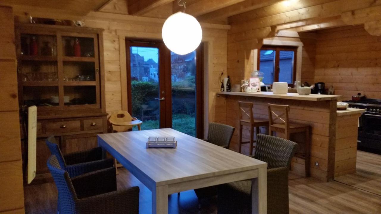 Au Chalet Bed & Breakfast Maubray Luaran gambar