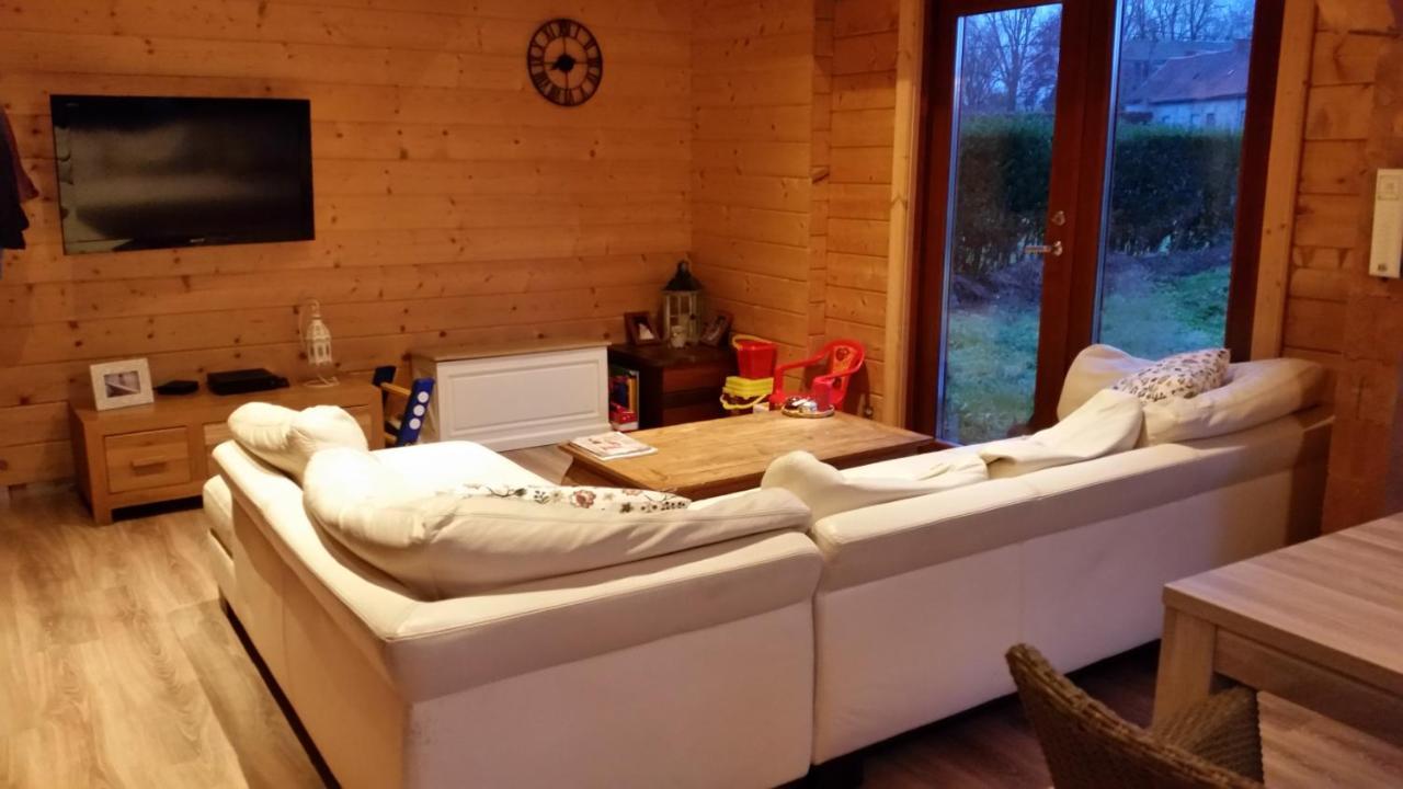Au Chalet Bed & Breakfast Maubray Luaran gambar
