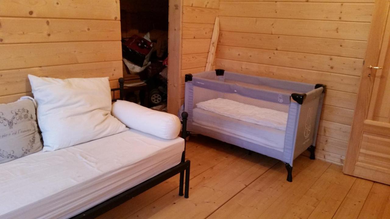 Au Chalet Bed & Breakfast Maubray Luaran gambar