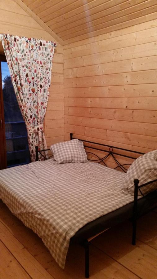 Au Chalet Bed & Breakfast Maubray Luaran gambar